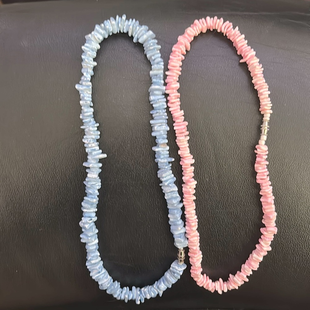 Two necklaces pink and blue